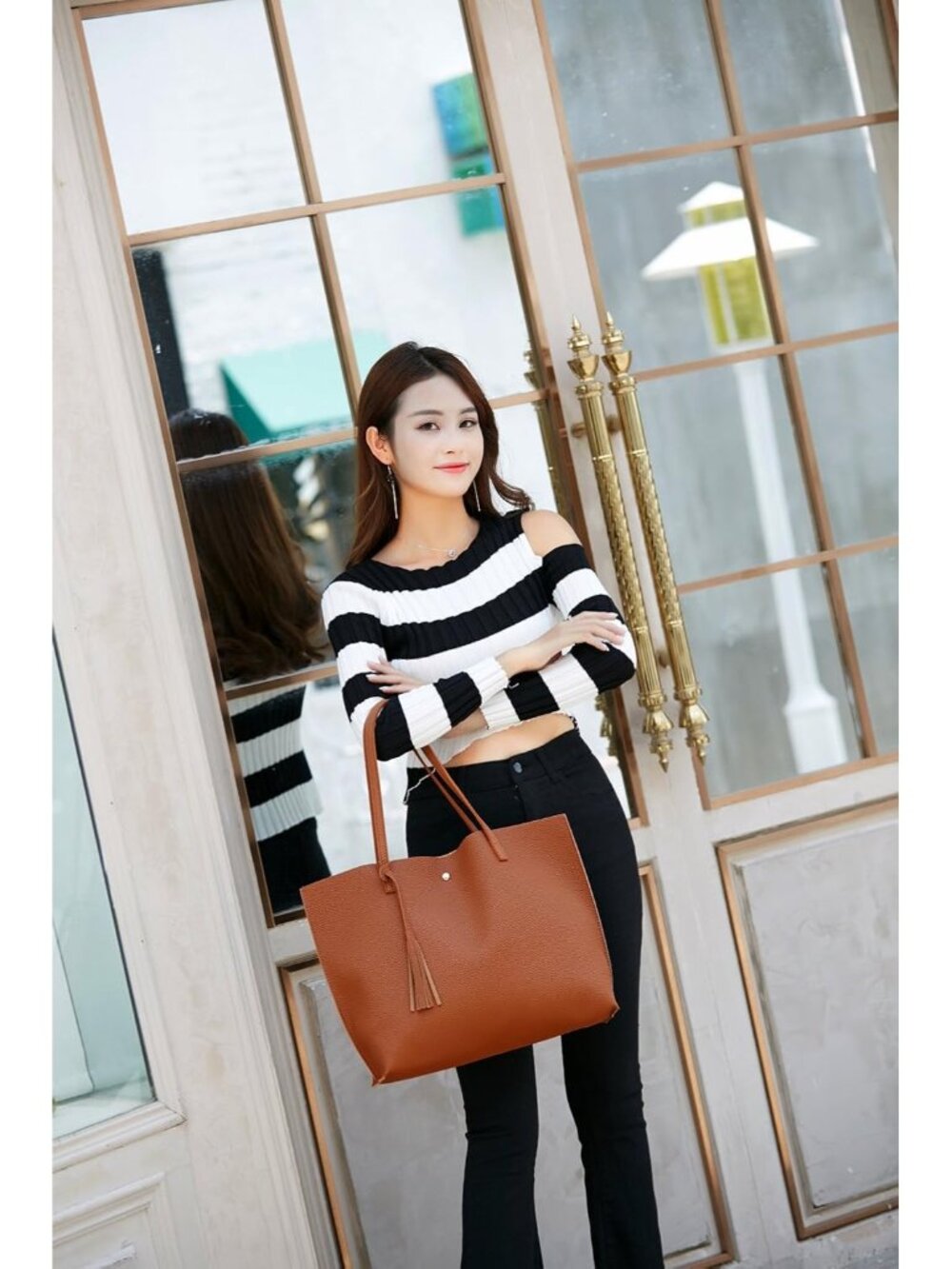 〽️Women's Brown Big Capacity Tassel Casual Faux Leather Shoulder Tote Handbag - Picture 2 of 7